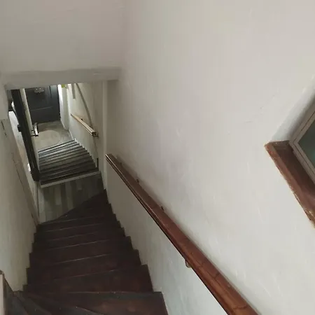 Apartment Chez Jerome, Au Pied De La Cite Medievale