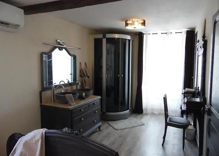 Apartment Chez Jerome, Au Pied De La Cite Medievale *